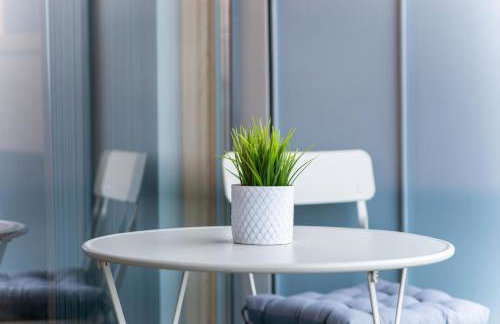 The Vizion serviced apartments from Pincott Properties - free parking, private balcony, and WiFi - Photo 73