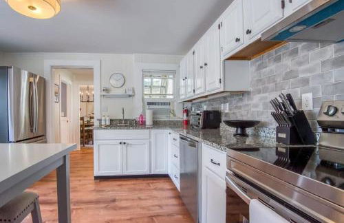 Spacious 6BR close to Portsmouth beaches and UNH - Photo 58