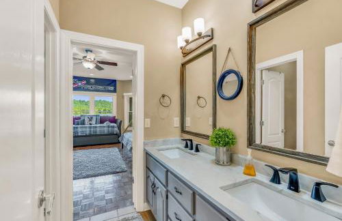 Lake Therapy - Gazebo On The Lake, Easy Walk To The Water! - Foto 9