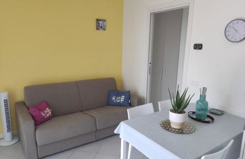 Blondie House - Pool & LakeView - by Host4U - Photo 5