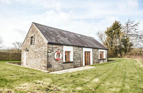 Penuwch Boathouse, Waterside Cottage with indoor Pool, Sauna & Parking - Photo 5