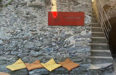 Spacious 2 bedroom condo - Photo 20