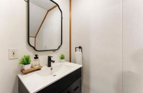 Pickleball & mini-golf, Pool/Spa, Epic Gameroom! - Photo 63