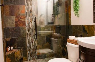 Cabin and Casita Near Rosyln and Suncadia Hot Tub, Game Room, Firepit, Sleeps 11 - Photo 21