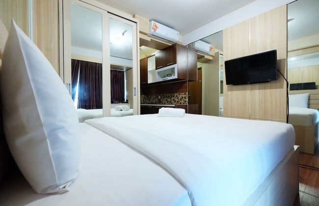 Strategic and Simple Studio Tifolia Apartment near Kelapa Gading - Photo 3