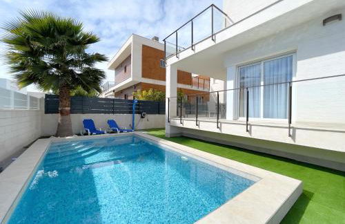 Perfect Getaway Villa - Photo 26