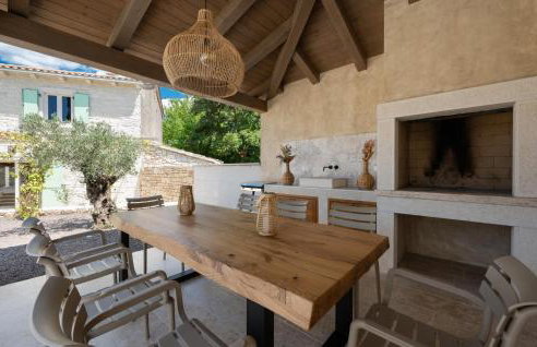 Nice Home In Zminj With Sauna - Photo 26