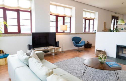 Spacious Villa with Private Pool & Garden in Douro, by Hopstays - Foto 2