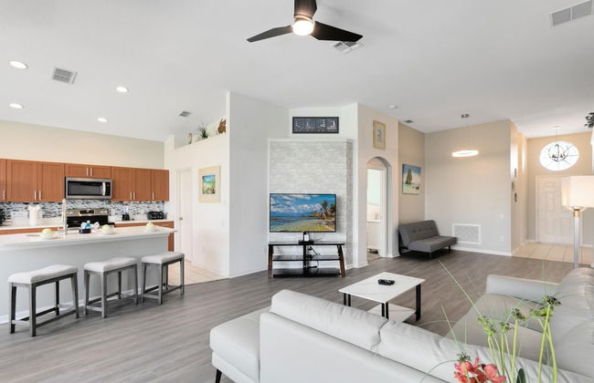 4 Bedrooms 3 Baths No Rear Neighbors - Foto 1