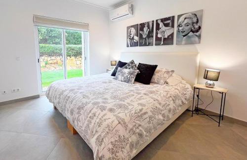 Beautiful 4-Bedroom Villa with Garden and Pool - Foto 24