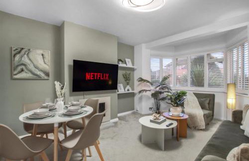 Cosy 2 bed house with driveway parking and garden - Foto 6