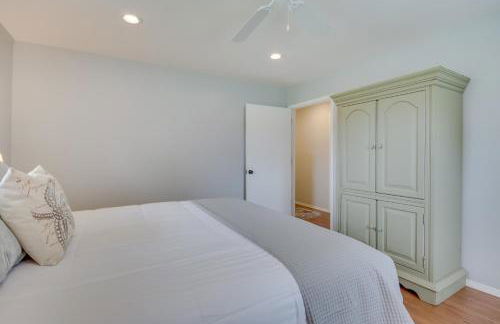 Yard and 15 Boat Slip Waterfront Grove Getaway - Foto 15