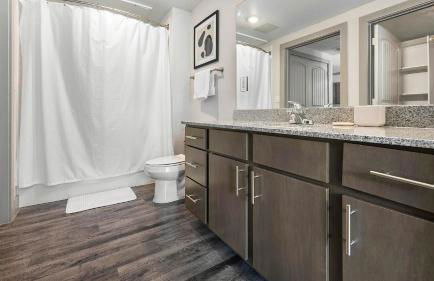 Landing Amazing 1BD Courtyard Pool - Photo 46