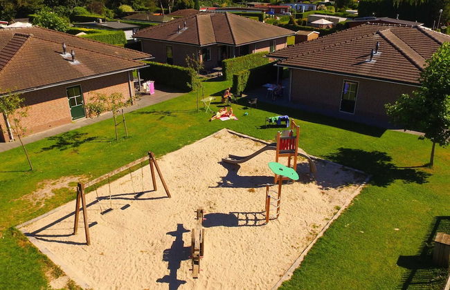 Semi-detached Bungalow with Dishwasher near Veluwe - Photo 15