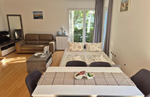 Luxury two-floor apartment in Petrčane with garden and pool - Foto 32