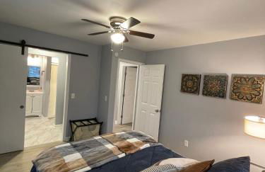 Remodeled Cottage With Sunroom - Foto 12