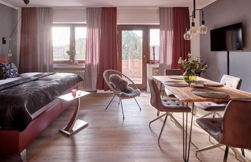 KATARINAS HOUSE mit 2 FeWo stilvoll, gemütlich & zentral Boxspringbett, Parkplatz, Balkon oder Garten - Foto 35