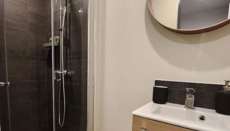 La Clé de Jules - Foto 5, Shower