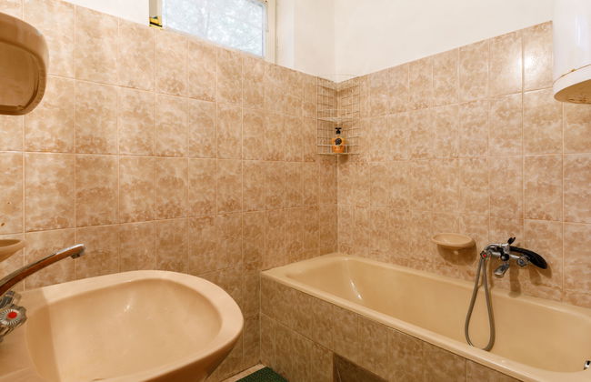 4 bedroom House in Fonyód with garden and terrace - Photo 17