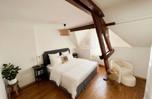 Le Gite de la Poterne, maison en bordure du Serein - Foto 1