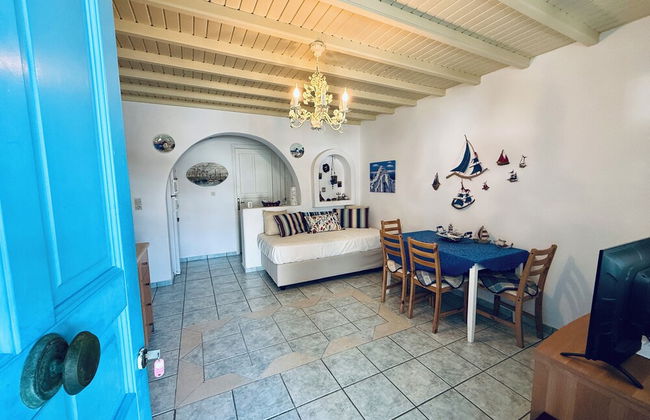 Stylish 2 Bd Escape Apt at Ornos Beach - Photo 15