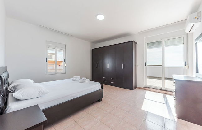 The Promenade Seaview - Photo 9