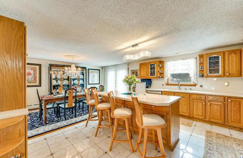 Spacious Yard with Gazebo Charming Windsor Retreat - Foto 8