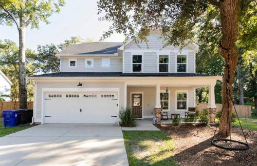 Pleasant Place Villa -Newly Built with Pool Close to downtown&beach - Photo 2