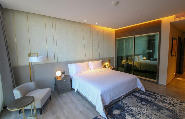 Views Hotel & Residences - Foto 6