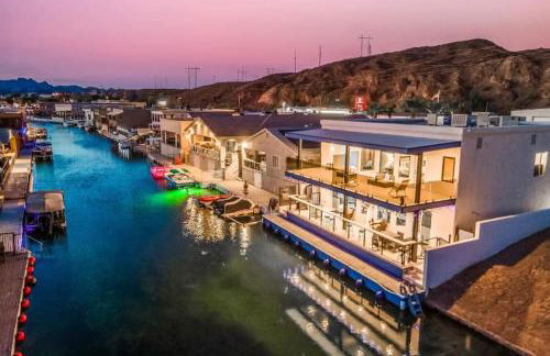 Chateau Bleu, Canal front Stunner - Foto 4