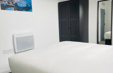 Beautiful 4 Bedroom 2 bathroom House close to city centre - Foto 2