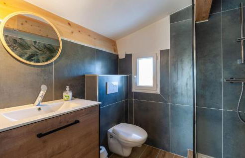 Beautiful Apartment In Eyragues - Foto 10