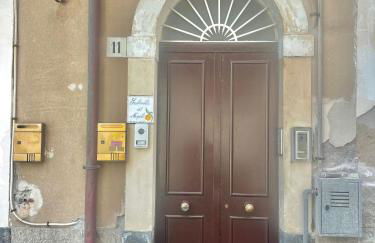 Scalinata del Nespolo Acitrezza - Foto 31