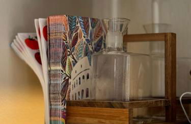 Artsy Italian lake retreat with stunning views! - Foto 44