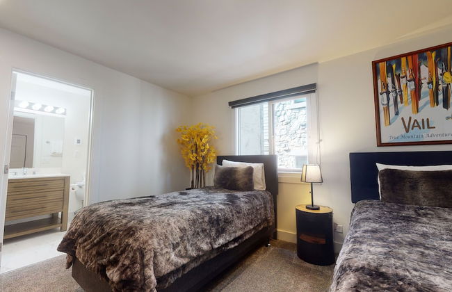 Enzian - CoralTree Residence Collection - Photo 10