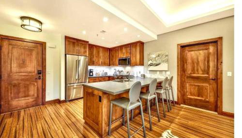 Ski In/Out - Zalanta - Great Location- 2 Hot Tubs - Heated Pool - Photo 5