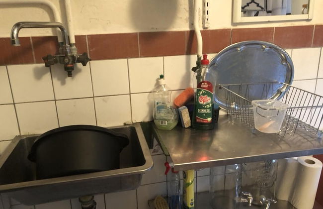 Tiny hut in the Forest Overlooking the River - Photo 2