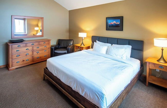 Pinnacle Ridge Chalets by Fernie Lodging - Photo 49