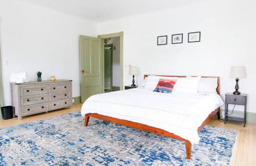 Expansive Victorian close to Saratoga Springs and Lake George - Foto 19