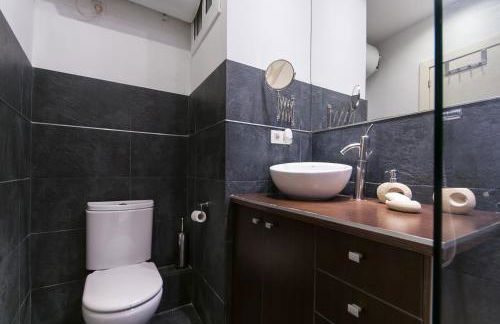 Cute Apartment in Sants Station with HBO & Alexa & AC - Photo 64