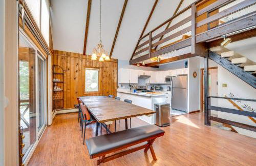 Haverhill Mtn Retreat Hike, Ski, Relax in Hot Tub - Foto 7