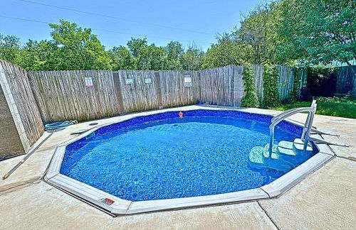 Speedway Game House: Cowboy Pool & Arcade Fun by Vacation Your Way - Foto 1