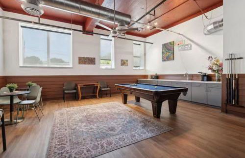Stylish Loft 5 Min to Downtown No 212 - Foto 13