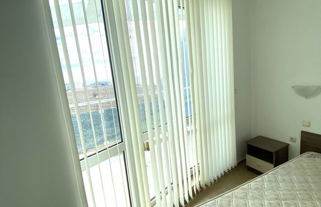 Sea View 1 Bed Apartment With Stunning Ocean Views - Photo 7