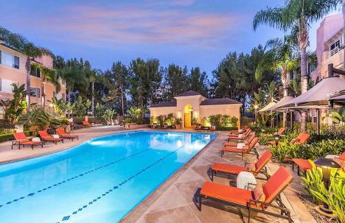 Irvine 2Bedroom 2 Bathroom Apartment with Kitchen Pool gym - Foto 2