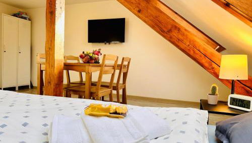 Apartment im Zentrum - Nähe Restaurant & Waschsalon - WLAN, Parkplatz, Bad & mehr - Foto 4, towels