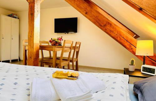 Apartment im Zentrum - Nähe Restaurant & Waschsalon - WLAN, Parkplatz, Bad & mehr - Foto 4