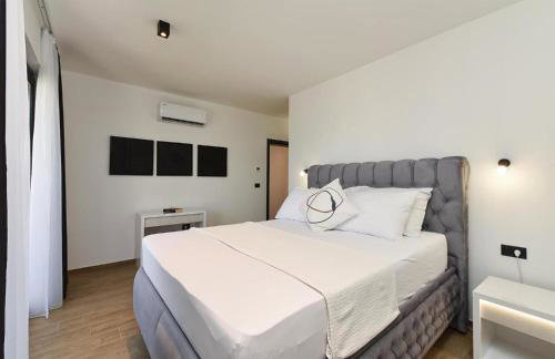 Spacious Villa With Pool and Garden in Stokovci - Foto 98