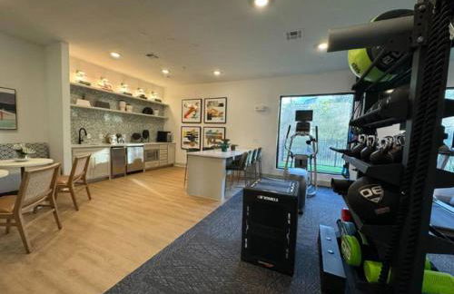 LUX 2B2B Apt Near Heart of Austin with Pool & Parking - Foto 19