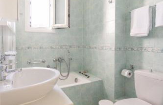 Chios Seafront Luxury Villa with Pool - Foto 23